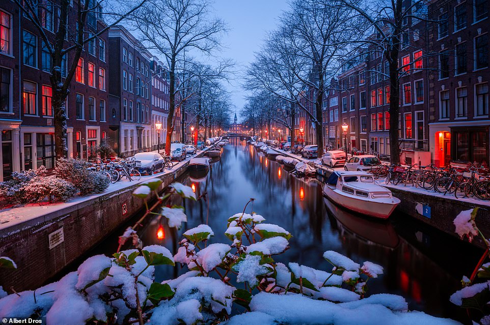 Albert's amazing project shows Amsterdam through the seasons, but while the weather changes, the city's charm remains constant