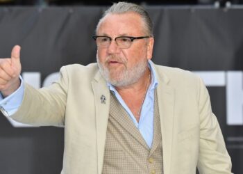Ray Winstone looks totally unrecognisable as Hollywood star poses shirtless